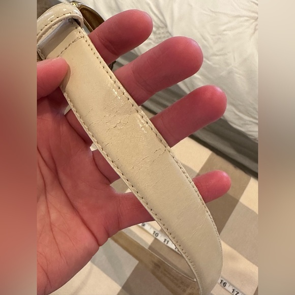 Liz Claiborne Size M Cream Leather Silver Gold Two Toned Belt Style No. 24094 - Picture 5 of 12